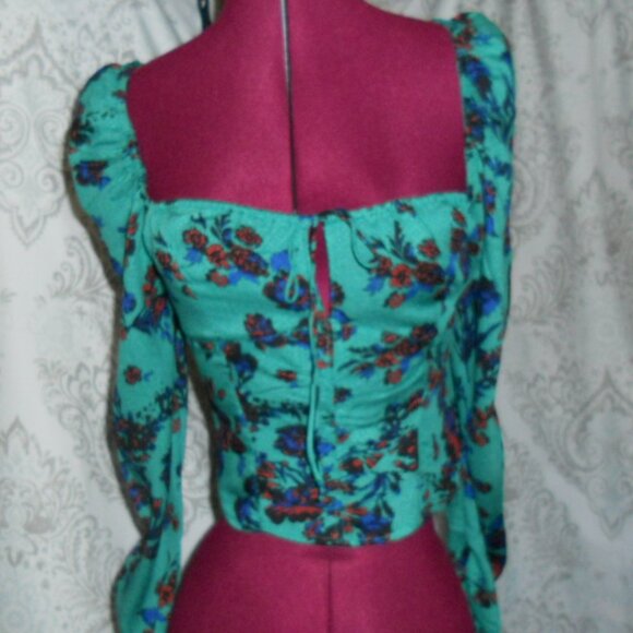 NWT Free People XS Green Floral L/S Crop Top Smocking in Back - Picture 1 of 11
